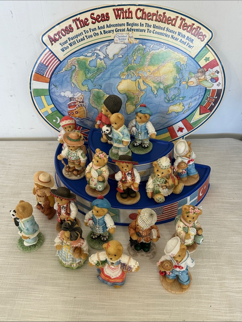 🥕 Cherished Teddies Bears Around The World Collection 20 pieces